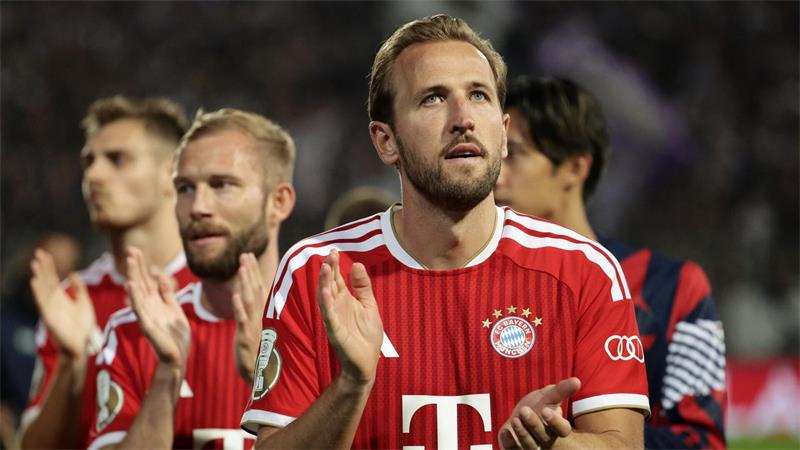 Harry Kane schwärmt nach dem Spiel von der Stimmung in deutschen Stadien. 