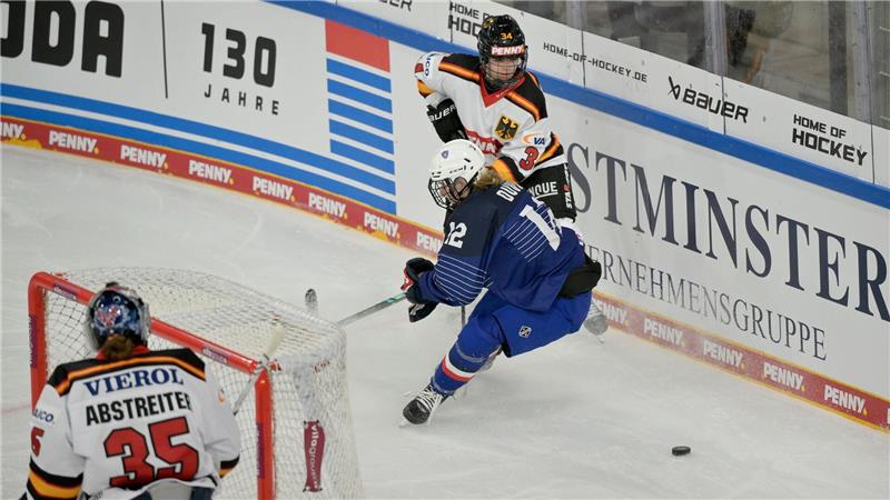 Eishockey-Frauen siegen im Penalty-Krimi gegen Frankreich Harte Kampf zum Auftakt für das deutsche Frauenteam
