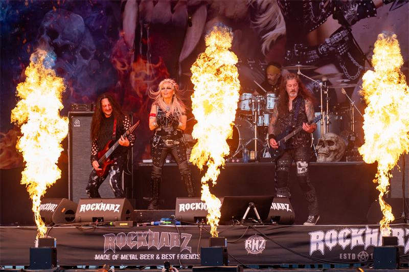 Harte Klänge und 25.000 Fans beim Rockharz.