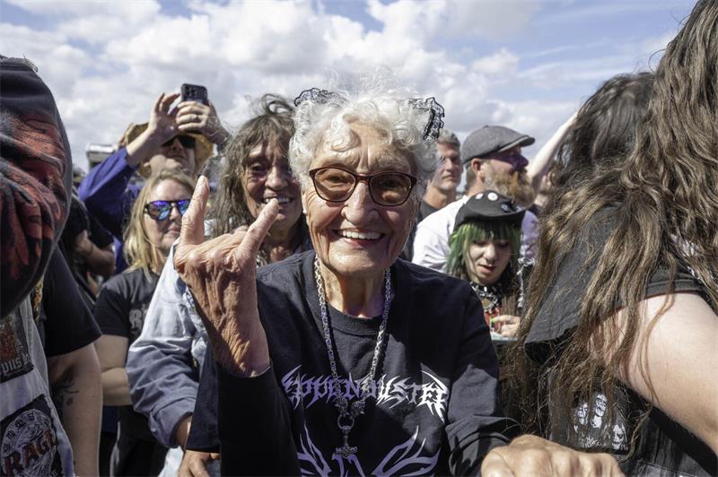 Harte Klänge und 25.000 Fans beim Rockharz