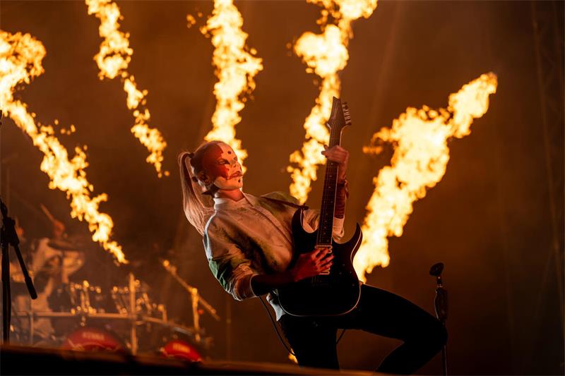 Harte Klänge und 25.000 Fans beim Rockharz