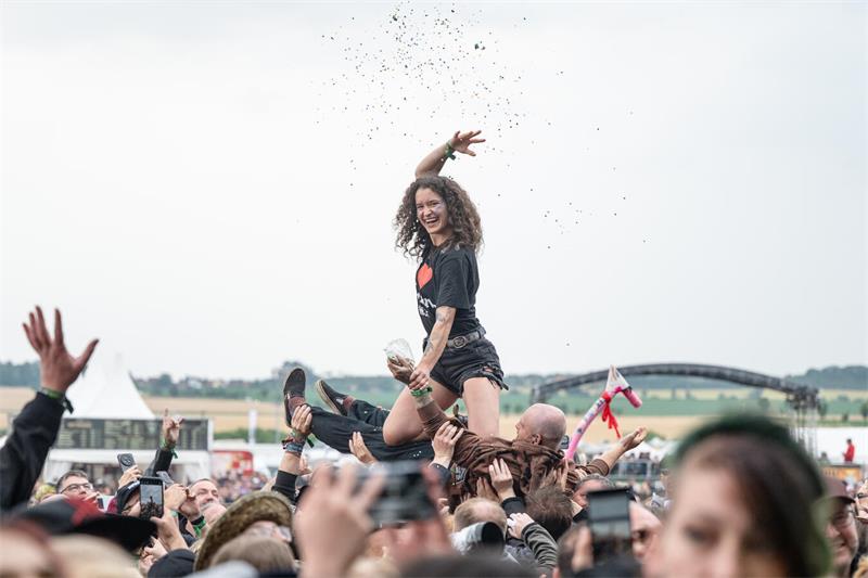 Harte Klänge und 25.000 Fans beim Rockharz