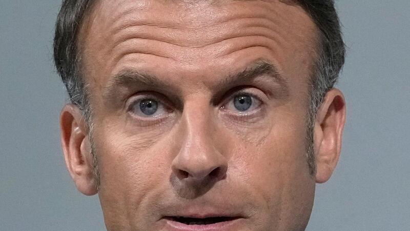 Macron pokert um Unterstützung aus anderen Lagern Hat Neuwahlen der französischen Parlamentskammer angekündigt: Emmanuel Macron.