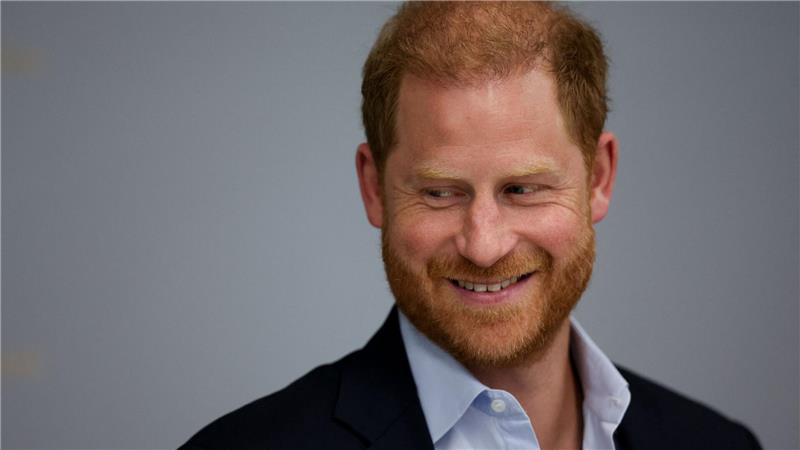 Hat Prinz Harry wieder Grund zu lachen? Britische Medien spekulieren über eine sich abzeichnende Versöhnung mit seinem Vater König Charles.