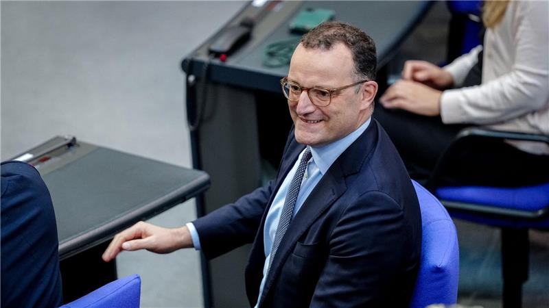 Große Erbschaften oft steuerfrei – Vorschläge für Reform Hat Unionsfraktionschef Jens Spahn (CDU) womöglich auch wegen des anstehenden Urteils aus Karlsruhe die Vermögensverteilung als Problem adressiert? (Archivbild)