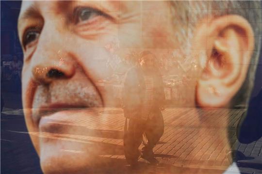 Hat durch eine Verfassungsänderung seit fünf Jahren weitreichende Vollmachten: Recep Tayyip Erdogan.