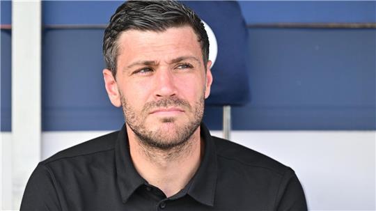 Hat einen neuen Abwehrspieler geholt: Braunschweigs Sportchef Benjamin Kessel. (Archivbild)