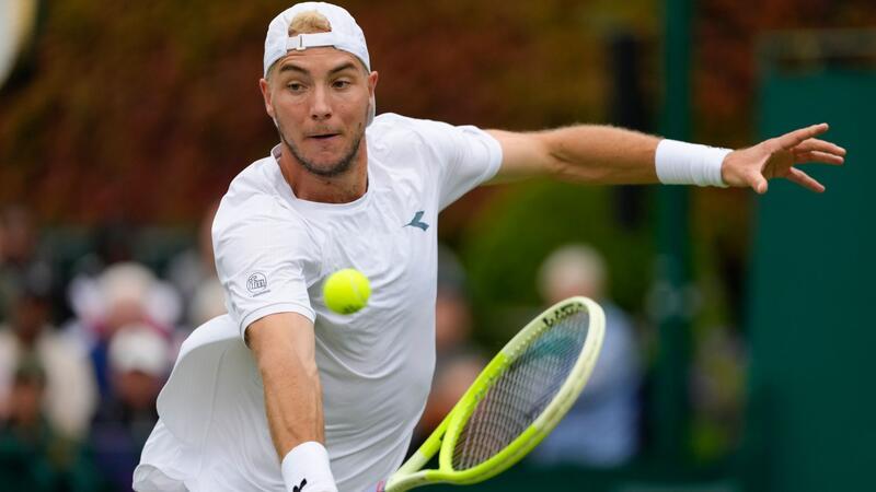 Struff stellt bestes Wimbledon-Resultat ein Hat in Wimbledon die dritte Runde erreicht: Jan-Lennard Struff.
