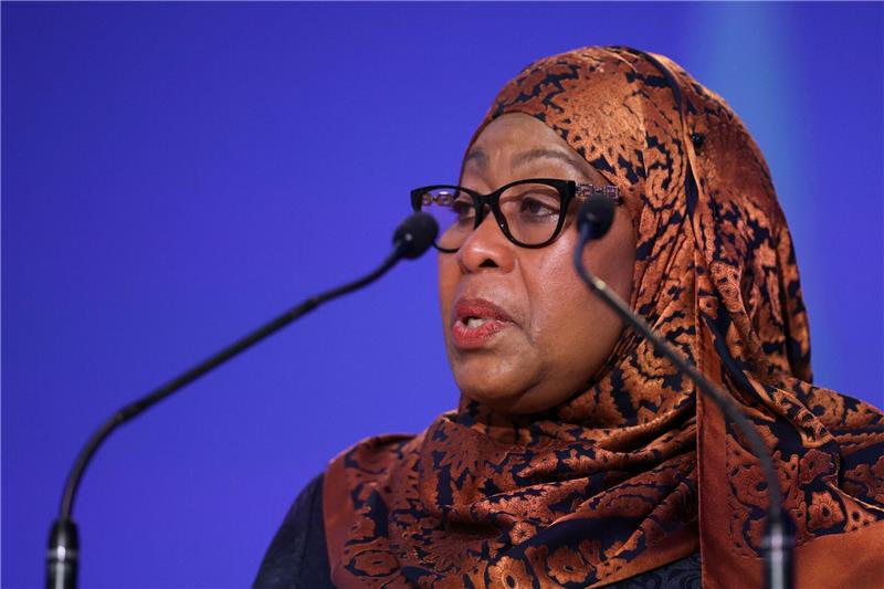 Tansania: Politikerinnen fordern Kastration Homosexueller Hat sich bisher nicht zur Forderung geäußert: Tansanias Präsidentin Samia Suluhu Hassan.