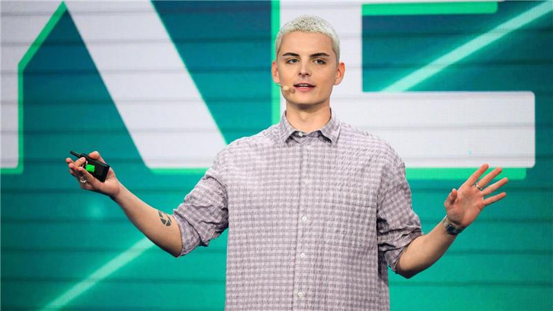 „Stolzmonat“ gehört queerem Influencer Hat sich die Markenrechte für den „Stolzmonat“ gesichert: Fabian Grischkat