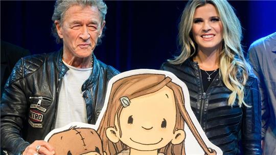 Hauptfigur des Musicals „Anouk“ ist die kleine Tochter von Peter Maffay und Hendrikje Balsmeyer. 