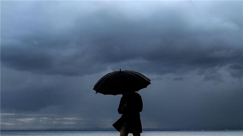 Heftiger Regen fällt an der bei Urlaubern beliebten französischen Mittelmeerküste. (Symbolfoto)