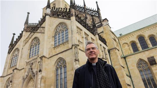 Heiner Wilmer wird ab Sommer neuer Bischof in Münster. Am Donnerstag wurde er im Dom vorgestellt.