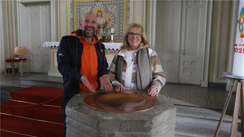 Heinrich Engelhardt Steinweg wurde einst in Wolfshagen getauft. Das originale Taufbecken steht noch in der Kirche.