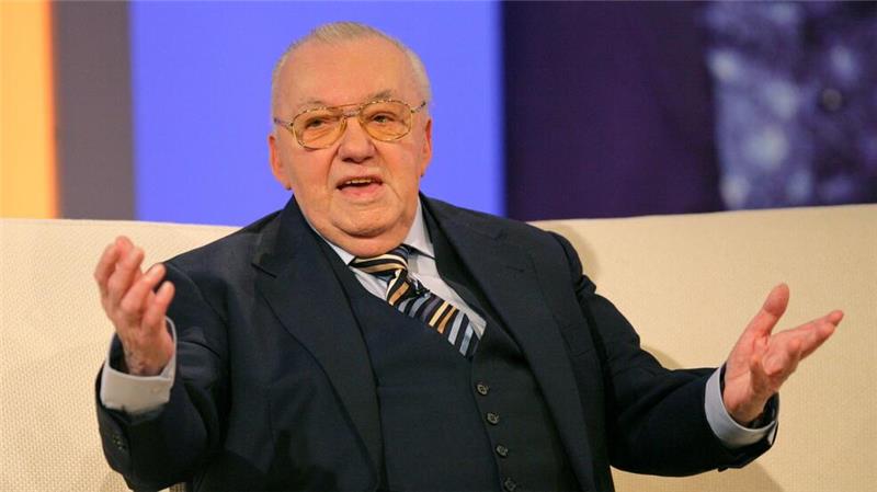 100 Jahre „Witzischkeit“: Runder Geburtstag von Heinz Schenk Heinz Schenk bewies auch Selbstironie und spielte 1993 in der Komödie „Kein Pardon“ von und mit Hape Kerkeling mit. (Archivbild)