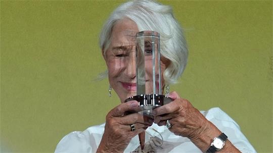 Helen Mirren in Hamburg mit Douglas Sirk Preis geehrt
