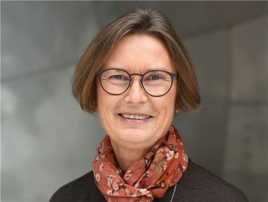 Helje Kringlebotn Sødal lächelt ist  Professorin an der norwegischen Universität von Agder. (Archivbild)