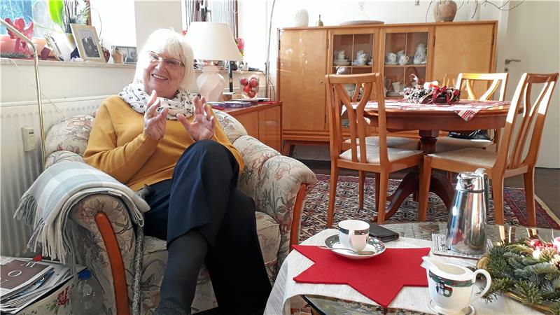 Hell und sonnig muss sie sein: Das war für Gudrun Pfeiffer eine Voraussetzung für ihre Wohnung, in die sie drei Jahre zuvor kurz vor Weihnachten zog. Für ihr neues, 54 Quadratmeter großes Domizil in der „Alten Schule“ am Hohen Weg gab Goslars ehemalige Bürgermeisterin das Haus in Ohlhof auf – und hat es nicht bereut. Fotos: Kempfer
