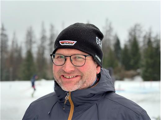 Helmut Trübel rückt für Maximilian Stadel in den Rat der Stadt Braunlage nach. Der 44-Jährige gehört am Dienstag zu den Helfern bei „Jugend trainiert für Olympia“ im Biathlon-Stadion in Sonnenberg. Foto: Eggers