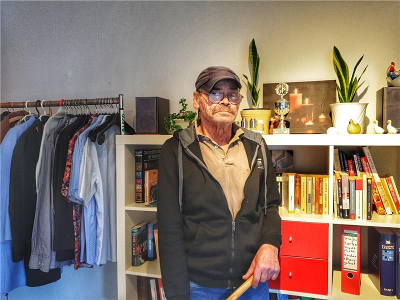 Nach 30 Jahren auf der Straße: Henry Göbel wird in Goslar sesshaft Henry Göbel lebt seit November zum ersten Mal seit Jahren in einem kleinen Appartement. Foto: Fricke