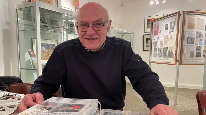 Herbert Müller und seine Arbeit in der Heimatgeschichte Herbert Müller gestaltet viele Ausstellungen im Heimatmuseum Vienenburg.