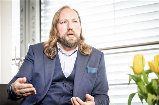 «Herr Merz macht es immer schwieriger, mit ihm zu regieren», sagt Grünen-Politiker Anton Hofreiter.