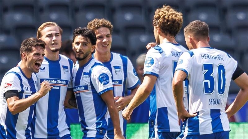 4:1 gegen Heidenheim: Hertha gewinnt Duell der Auftaktsieger Hertha kam in der ersten Halbzeit kaum aus dem Jubeln heraus.