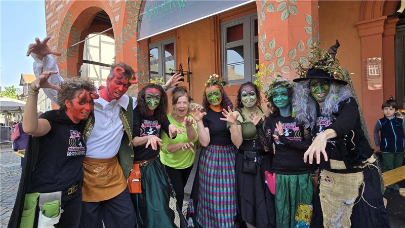 Hexen und Teufel verwandeln den Marktplatz am 30. April in ein höllisches Tollhaus.
