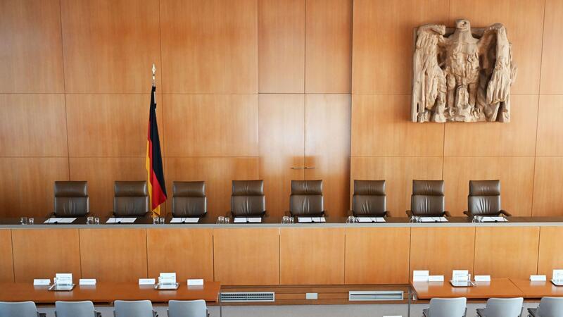Panne am Verfassungsgericht? Wahlrechtsurteil vorab im Netz Hier wurde am Morgen das Urteil verkündet - die Entscheidung war allerdings vorher schon kurzzeitig online zu finden.