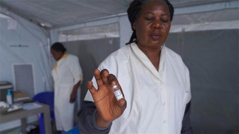 Mehr als 8.000 Ebola-Fälle im Kongo - bald 4.000 Tote Hilft der Impfstoff Ervebo auch gegen den Bundibugyo-Erreger? Ein klinisches Verfahren läuft. (Archivbild)