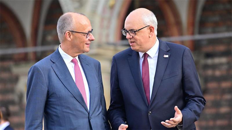 Kleines Bundesland mit großem Fest Hochrangige deutsche Politiker waren am Tag der Deutschen Einheit in Bremen zu Gast - darunter der Bundeskanzler.