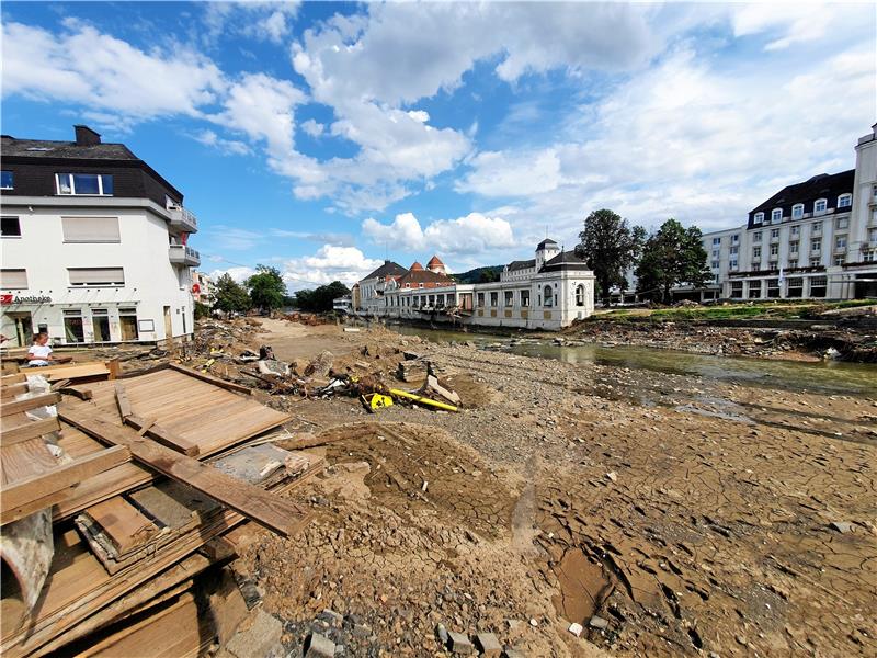 GZ-Spendenaktion für Hochwasseropfer im Ahrtal – ein Resümee Hochwasserkatastrophe: Die Innenstadt von Bad Neuenahr samt Kurpromenade und Brücken wurde durch das Hochwasser verwüstet. Der Wiederaufbau wird Jahre dauern.  Foto: Sowa