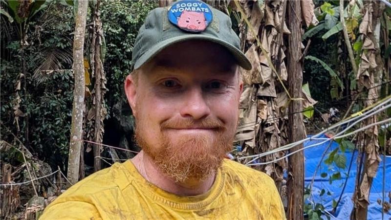 Höhlentaucher Josh Richards ist in Laos, um die Mission zu unterstützen.