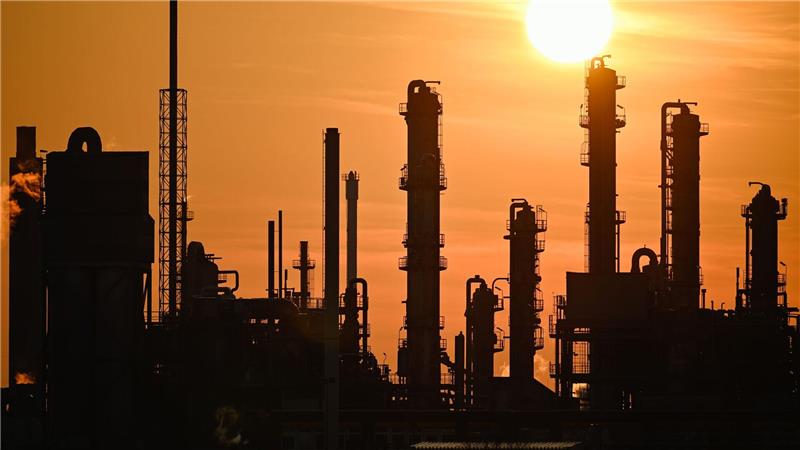 Deutsche Chemiebranche erwartet auch 2025 keine Trendwende Hoffen auf bessere Zeiten: Die Chemie setzt auf Reformen unter der neuen Bundesregierung. (Archivbild)