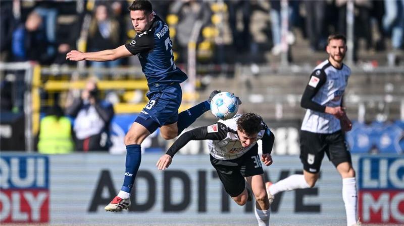 Hoffmeier und Krattenmacher im Zweikampf.