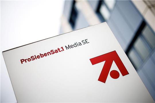 Hohe Preise, geringe Kauflust, wenige Werbebuchungen - auch ProSiebenSat.1 spürt die Folgen der Inflation.
