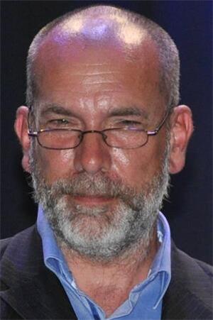 Ab sofort ist das Goslarer Schulzentrum Goldene Aue abgeschlossen Holger Ritze ist kommissarischer Schulleiter des CvD-Gymnasiums.