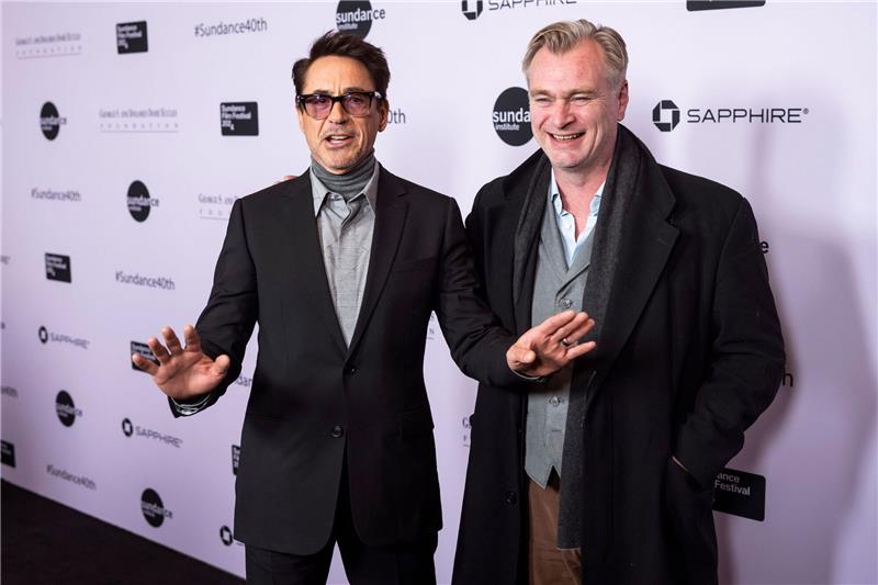 Sundance-Festival in Utah eröffnet - Hollywoodstars vor Ort Hollywood in Utah: Robert John Downey Jr. (l) und Christopher Nolan.