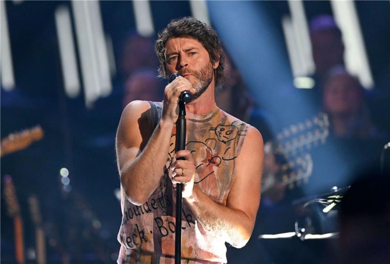 Howard Donald von Take That denkt manchmal auf der Bühne an ganz andere Sachen.