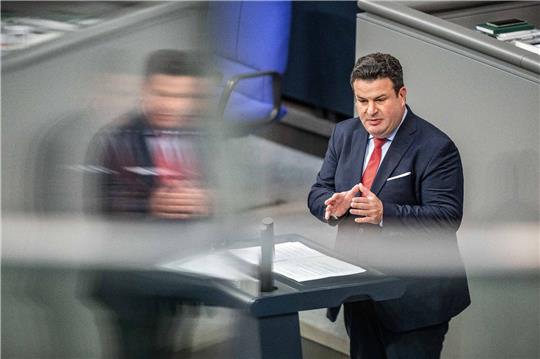 Hubertus Heil (SPD), Bundesminister für Arbeit und Soziales, im Deutschen Bundestag.