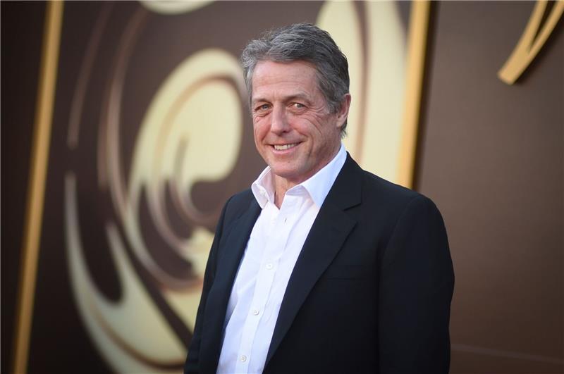 Hugh Grant einigt sich mit „Sun”-Verlag auf Vergleich Hugh Grant prangert seit Langem die einst bei britischen Boulevardmedien verbreiteten illegalen Methoden der Informationsbeschaffung an.