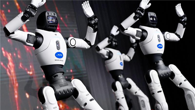 Humanoide Roboter auf der Bühne