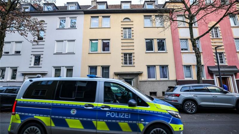Großrazzia gegen irakisch-kurdisches Schleusernetzwerk Hunderte Polizeibeamte versuchen, europäische Haftbefehle gegen mutmaßliche Schleuser zu vollstrecken.