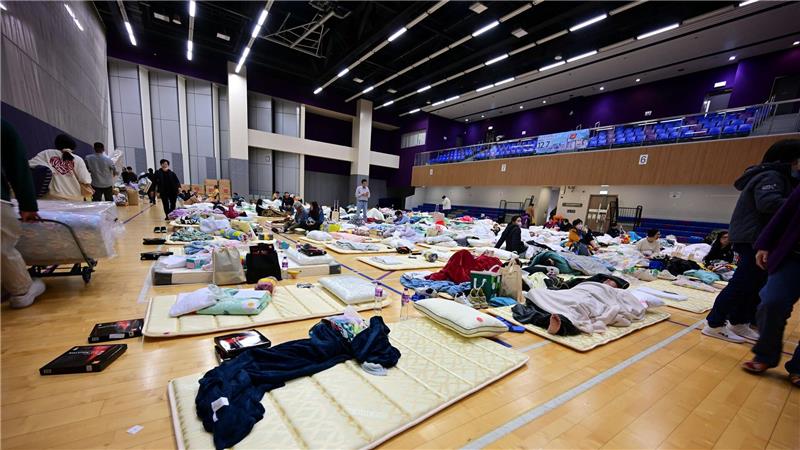 Hunderte suchten Schutz in Notunterkünften.  