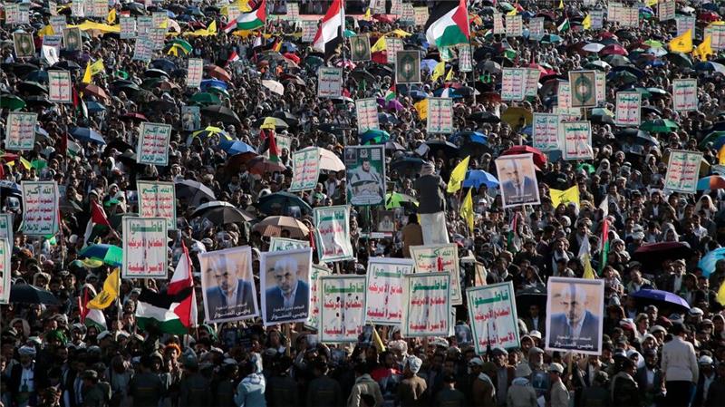 Waffenruhe zwischen Israel und Hisbollah scheint zu halten Huthi-Miliz will Israel weiter angreifen.