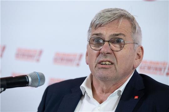 IG-Metall-Chef Jörg Hofmann fordert die Vier-Tage-Woche.