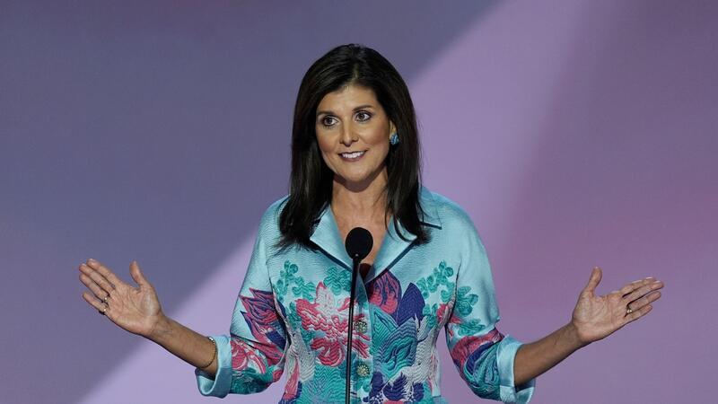 „Ich bin heute Abend hier, weil wir ein Land zu retten haben“. sagt Trumps einstige Konkurrentin im Vorwahlkampf, Nikki Haley, beim Parteitag der Republikaner. 