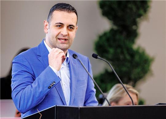 «Ich bin nach wie vor davon überzeugt, dass die FDP wieder ein zweistelliges Ergebnis holt», sagt FDP-Generalsekretär Bijan Djir-Sarai.