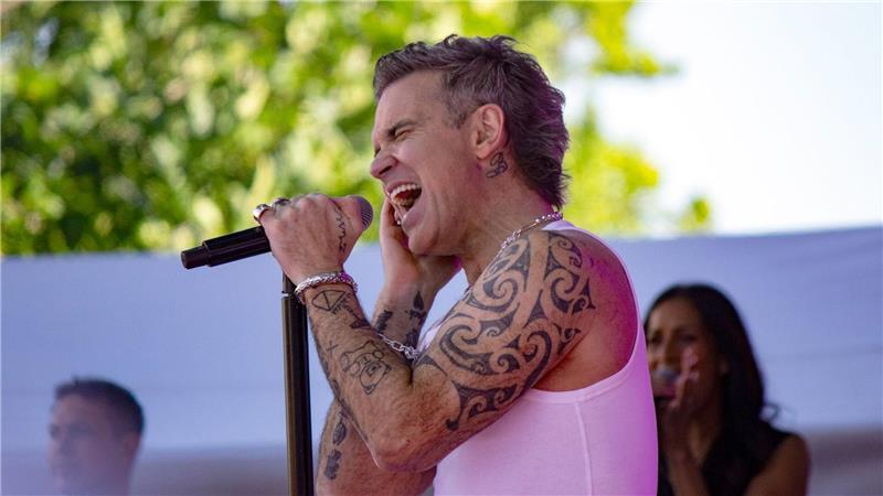 Robbie Williams singt neue FIFA-Hymne „Ich freue mich schon jetzt darauf, diesen Song in den kommenden Jahren bei einigen meiner Lieblingsturniere live zu performen“, sagt Robbie Williams über die Fifa-Hymne „Desire“. (Archivbild)