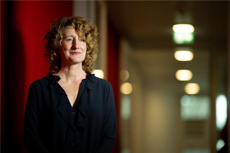 Tuttle will „größere Filmtitel” zurückgewinnen «Ich glaube, Filmemacher von außerhalb verstehen nicht ganz die Sensibilität, wenn es um die Frage geht, wie man Antisemitismus hier in Deutschland interpretiert», sagt die Intendantin der Berlinale.
